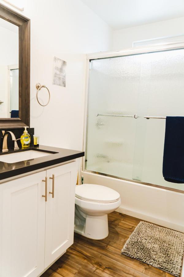 Modern Remodeled 1-Bedroom Close To Hollywood Walk Of Fame With Parking 로스앤젤레스 외부 사진