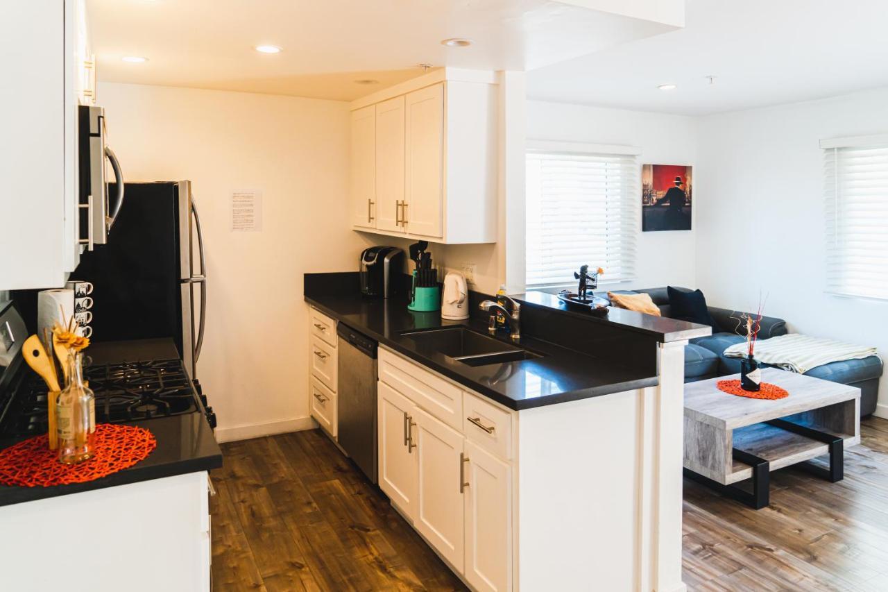 Modern Remodeled 1-Bedroom Close To Hollywood Walk Of Fame With Parking 로스앤젤레스 외부 사진