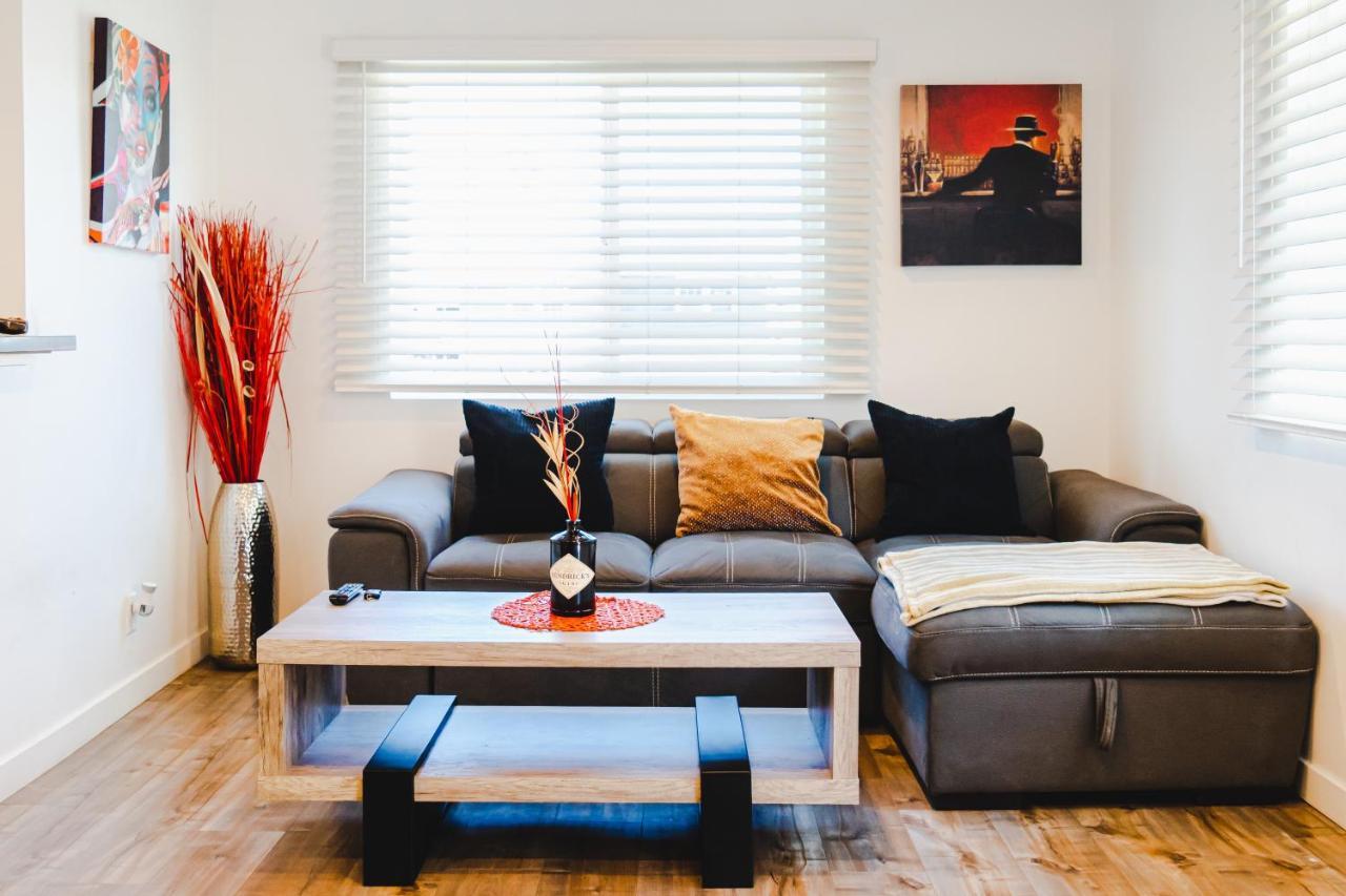Modern Remodeled 1-Bedroom Close To Hollywood Walk Of Fame With Parking 로스앤젤레스 외부 사진